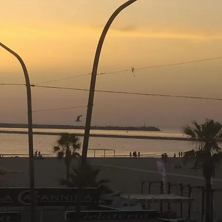La Finestra Sul Mare Nocleg ze śniadaniem *